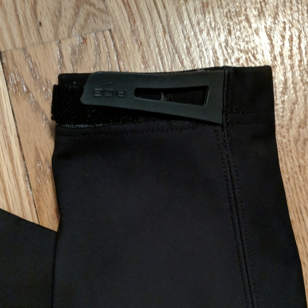 Women's Nike ACG Jacket - Picture 3 of 4